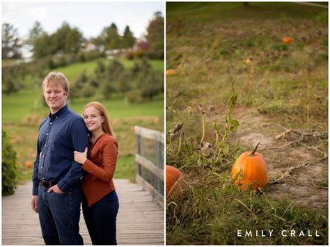 Wilson's Orchard Engagement : Kristen & Tim