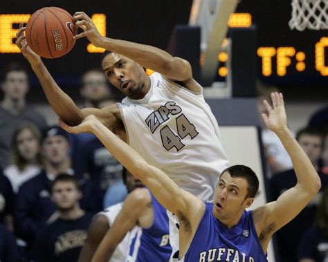 Akron Zips slip again, are tripped up by Buffalo Bulls in men's college ...