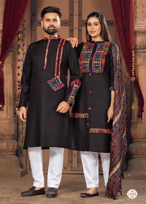 Buy Banwery Navratri 2023 Couple Wear Navratri Readymade Collection.