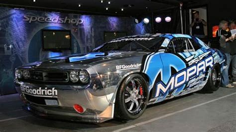 2009 Mopar Drift Dodge Challenger Slides Into SEMA