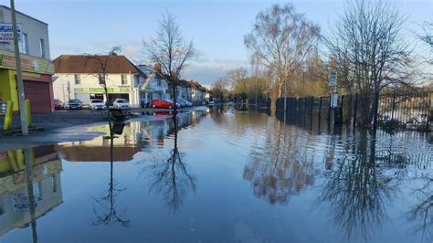 Oxford flood alleviation scheme wait 'frustrating', MP says