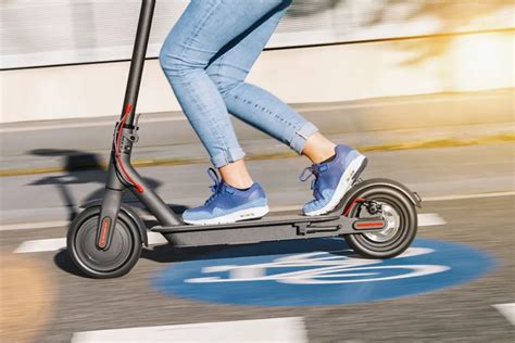 How to Ride an Electric Scooter? - Evi-USA