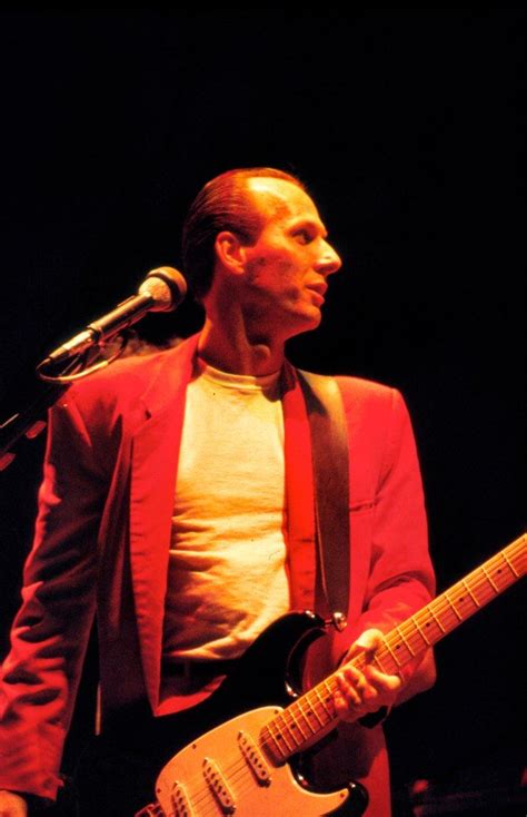 Adrian Belew. | Adrian belew, King crimson, Music images