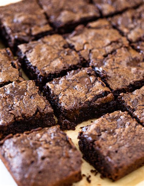 Easy One Bowl Fudgy Cocoa Brownies | Gimme Delicious