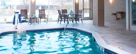 Ypsilanti Hotel with Indoor Pool | Fairfield Inn & Suites Ann Arbor Ypsilanti