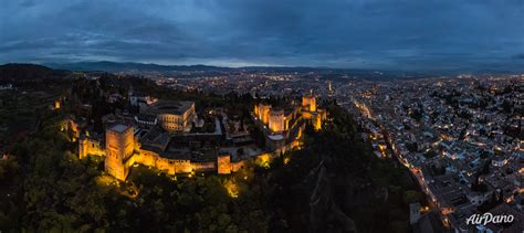 Alhambra at night