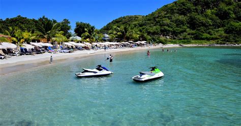 Plethora of Sunshine at Cockleshell Bay Beach on Southeast Peninsula ...