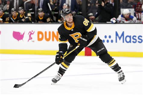 Boston Bruins: Can David Pastrnak Score 50 Goals in 50 Games?