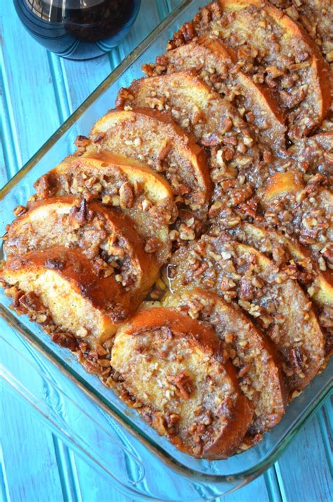 The Savvy Kitchen: Baked French Toast Casserole with Praline Topping