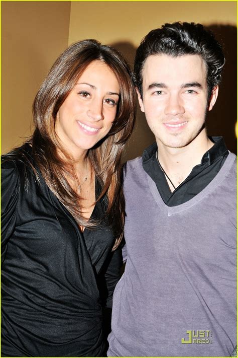 Kevin Jonas & Danielle Jonas: Spider'Man Sweeties (09.01.2011) - Kevin Jonas Photo (18378023 ...