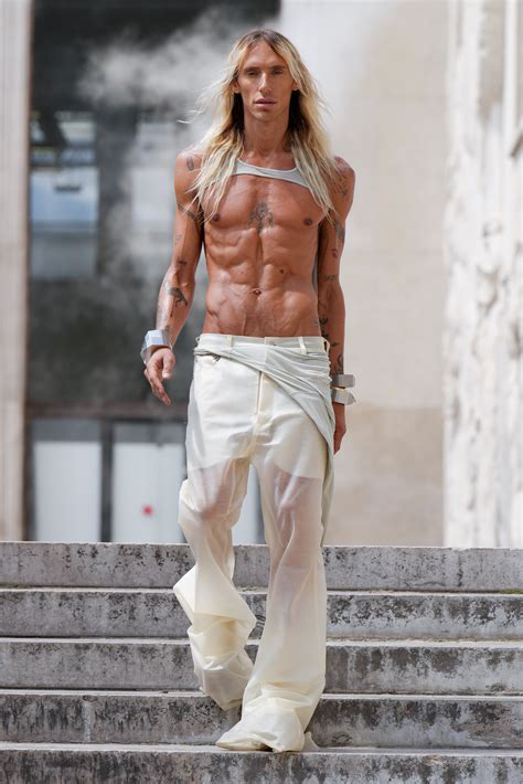 Rick Owens Spring 2023 Men's Fashion Show | The Impression