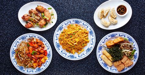 Woks Halal Chinese Restaurant 食为天 delivery from Mitcham - Order with Deliveroo