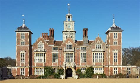 Blickling Hall, Norfolk: The Perfect Autumn Getaway | The Tudor Travel ...