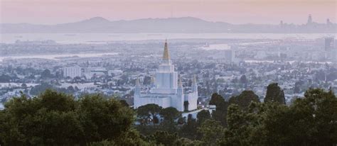 History of the Oakland Temple - TempleHill.org