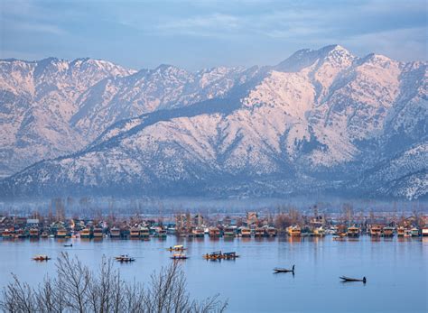 Dal Lake and Nigeen Lake in October - eKashmir Tourism