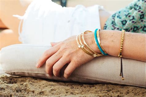 This Bracelet Is The Solution To Every Woman's Hair Tie Problem | HuffPost