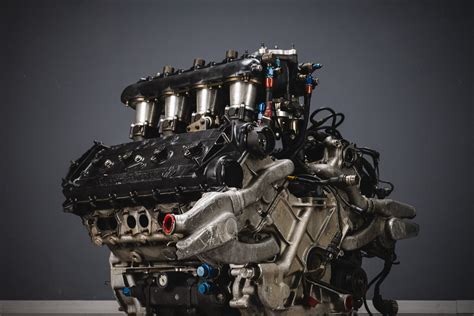 For Sale: A 720 BHP Alfa Romeo 2.6 Liter V8 Indy Car Engine