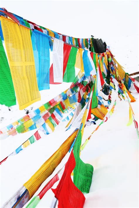 HD wallpaper: tibet, flags, buddhism, prayer, tibetan, prayers, color ...