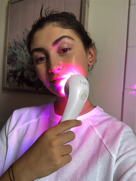 I Tried LED Light Therapy to Treat My Acne | POPSUGAR Beauty