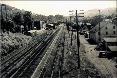 RONCEVERTE FROM US-219 BRIDGE - CIRCA 1953 | Pretty places, Appalachia ...