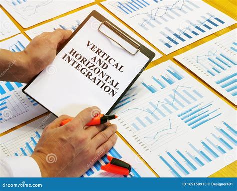 Vertical and Horizontal Integration Strategy Plan. Stock Image - Image of strategy, corporate ...