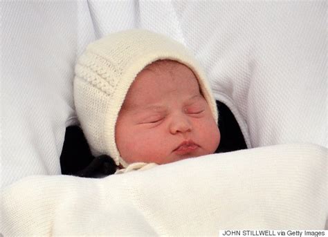 See The First Photos Of The New Royal Baby | HuffPost