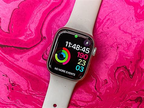 Apple Watch 7 review: A slight upgrade compared to last year's smartwatch - CNET