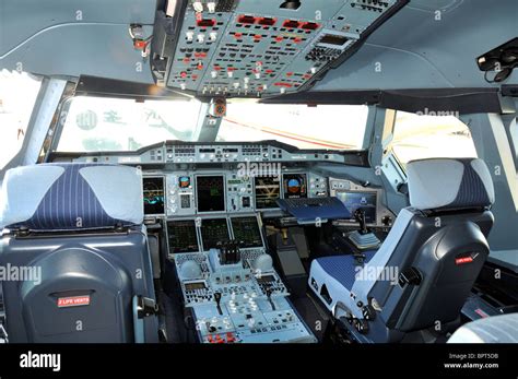 A380 Airbus Cockpit