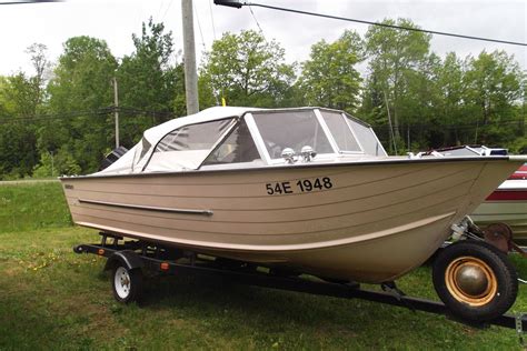 Vintage Starcraft Boat Restoration