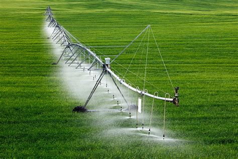 Benefits Of Using A Center-Pivot Irrigation System - openaccessmanifesto