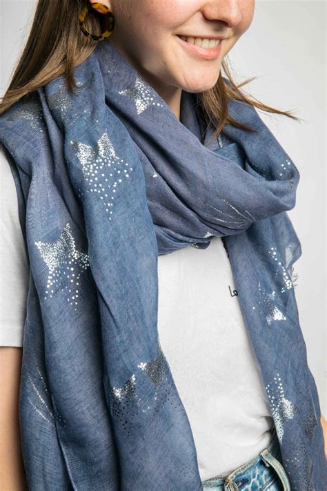 Ivory Scarves Navy - Miss Sparrow