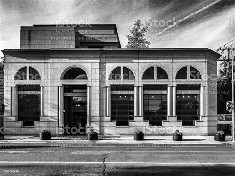 The Village Shul Stock Photo - Download Image Now - Judaism, Toronto ...