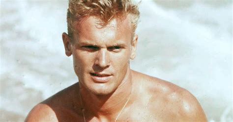 Tab Hunter, 50s Actor and Gay Icon, Dies at 86