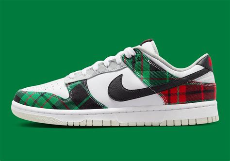 Nike Dunk Low "Plaid"