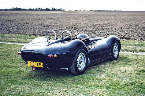 Jaguar-powered Lister Knobbly returns as a road-legal continuation model - costs £295,000 | Cars UK