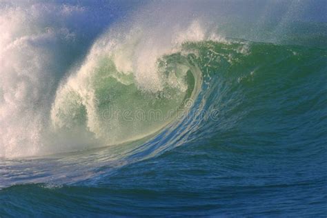 Crashing Surf Wave Stock Images - Image: 1724