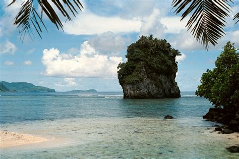 American Samoa - Tutuila Island | Futi Rock near Fatumafuti.… | Flickr