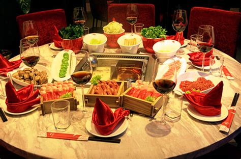 Hai Di Lao Hot Pot : Recommended Chinese Hot Pot | TheBestSingapore.com