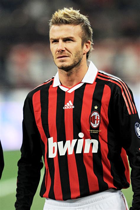 david beckham Picture 57 - AC Milan's midfielder David Beckham before the Serie A football match ...