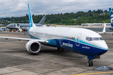 Delta orders 100 Boeing 737 MAX 10 aircraft at Farnborough Airshow ...