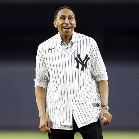 ESPN talent troll Stephen A. Smith for awful first pitch