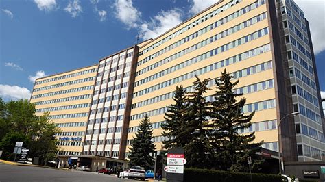 Two AHS hospitals named among Canada’s 10 best | Alberta Health Services