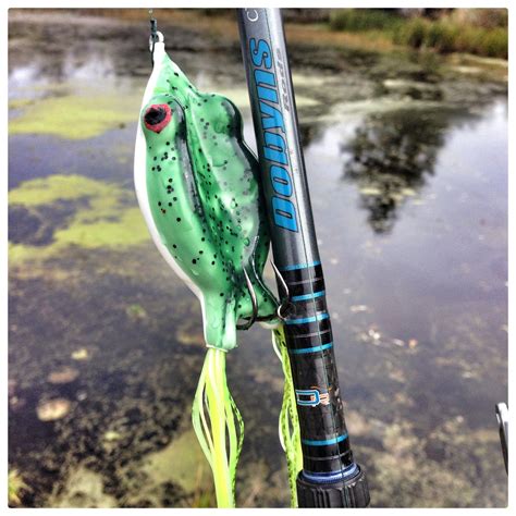 Bass Junkies Frog Pond: Mann's Goliath Frog Review