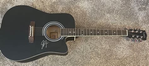 Shania Twain Signed Acoustic Guitar - Etsy