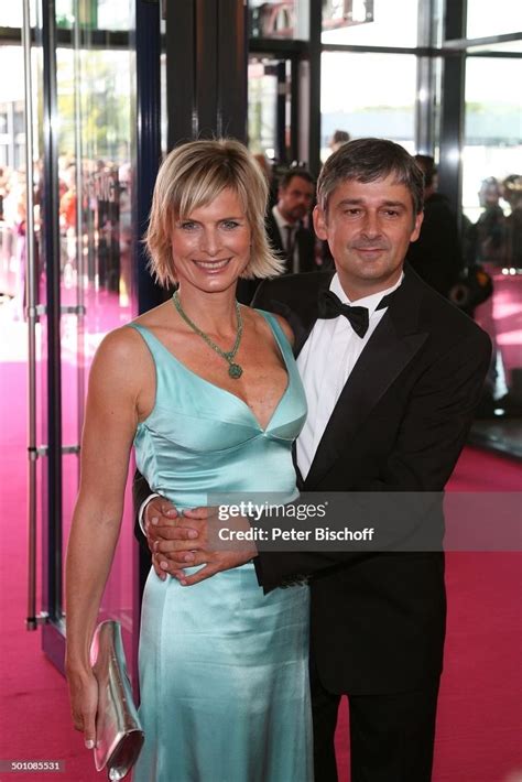 Gundula Gause, Ehemann Peter, Sat.1-Gala Verleihung "Deutscher... News Photo - Getty Images