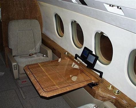 Jet Airlines: Dassault Falcon 2000 interior