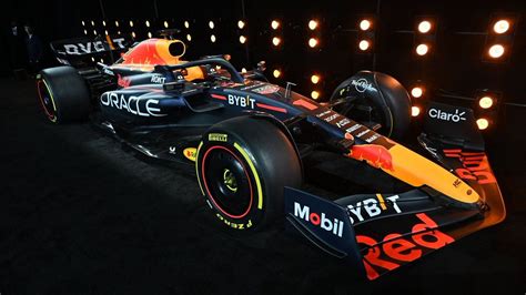 F1 'Will Never Go Electric,' Says CEO | The Drive