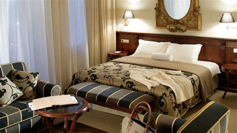 Rooms and Suites at Opera Hotel : The Leading Hotels of the World