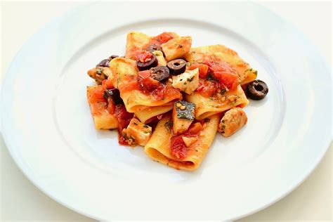 PACCHERI PASTA WITH SWORDFISH - JERSEY FARM TO TABLE | Stuffed peppers, Pasta, Paccheri