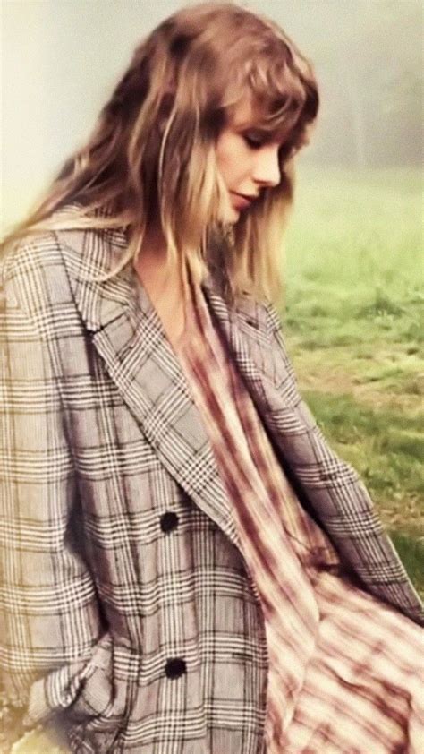 #taylorswiftfoklore #taylorswift Lock Screens, Taylor Swift, Peacoat ...